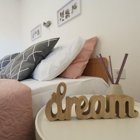 Apartment Lora ซริกเวนิซา ภายนอก รูปภาพ