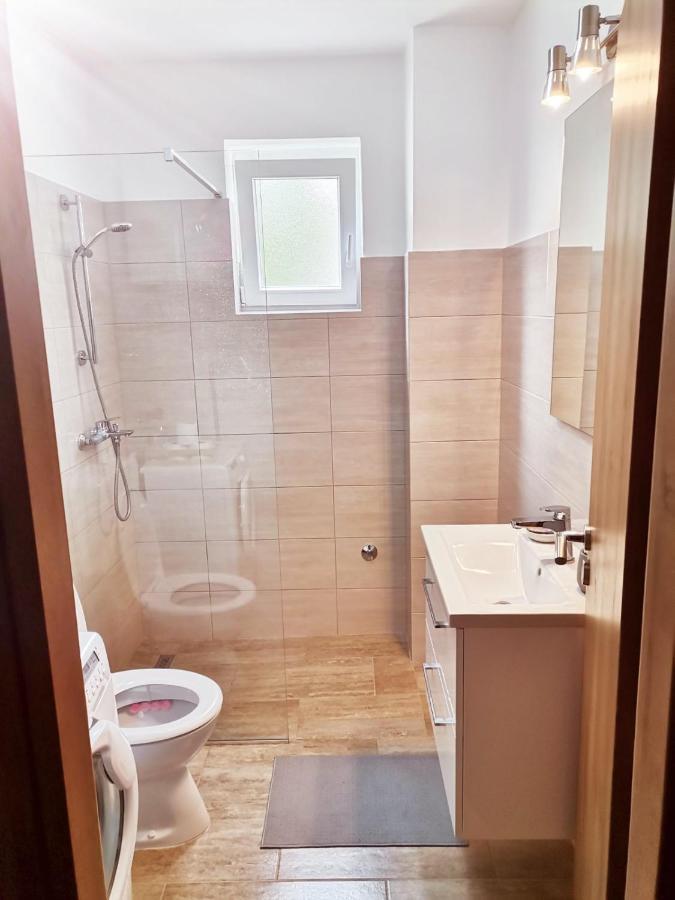 Apartment Lora ซริกเวนิซา ภายนอก รูปภาพ